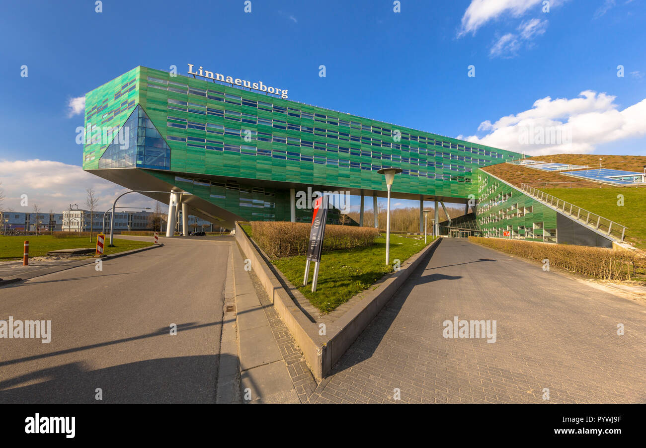 GRONINGEN, NETHERLANDS - APRIL 4, 2016: Roads to  Linnaeusborg life sciences faculty building on Zernike complex of Groningen University Stock Photo