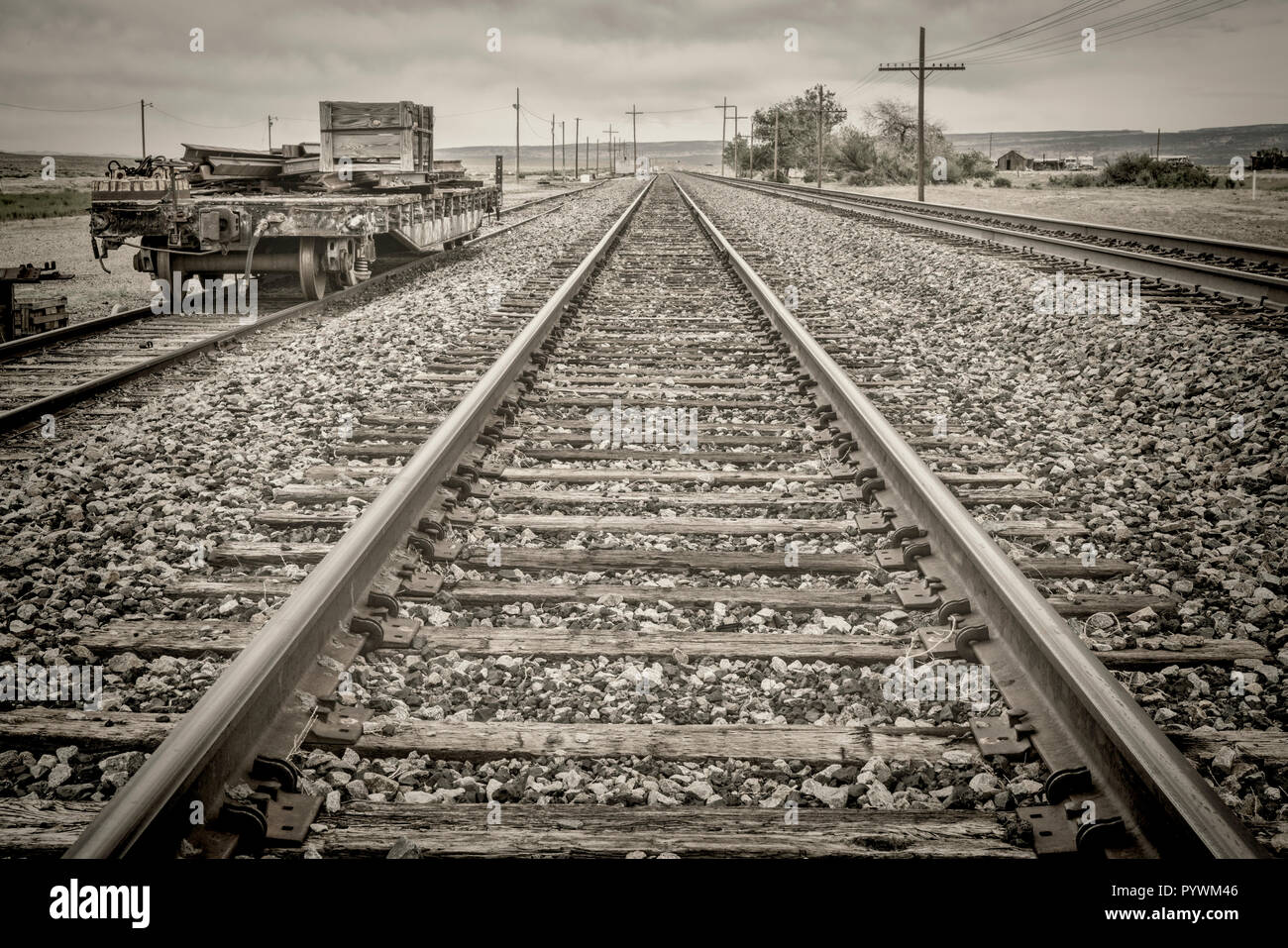 Black and white desert railroad tracks hi-res stock photography and ...