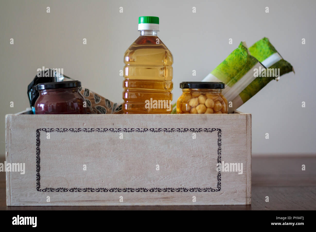 Box donation food hi-res stock photography and images - Alamy