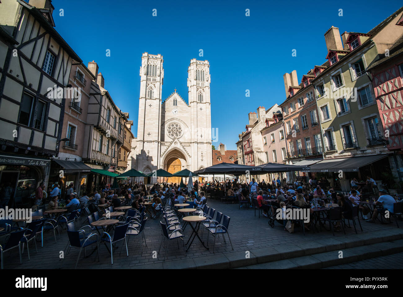 Chalon cathedral hi-res stock photography and images - Alamy