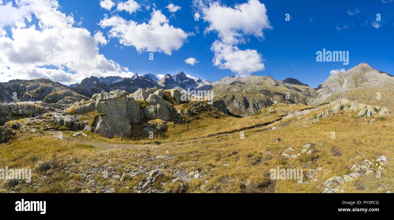 Sentiero adamello hi-res stock photography and images - Alamy