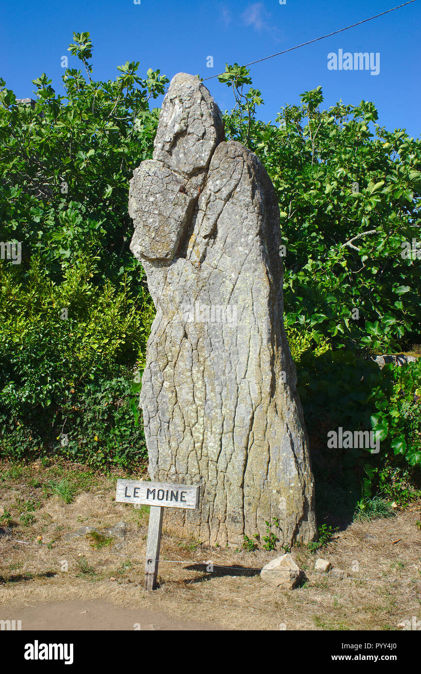 statue of the monk of the island of the monks in Brittany, Morbihan. This natural rock evokes the silhouette of a monk and is one of the elements of C Stock Photo
