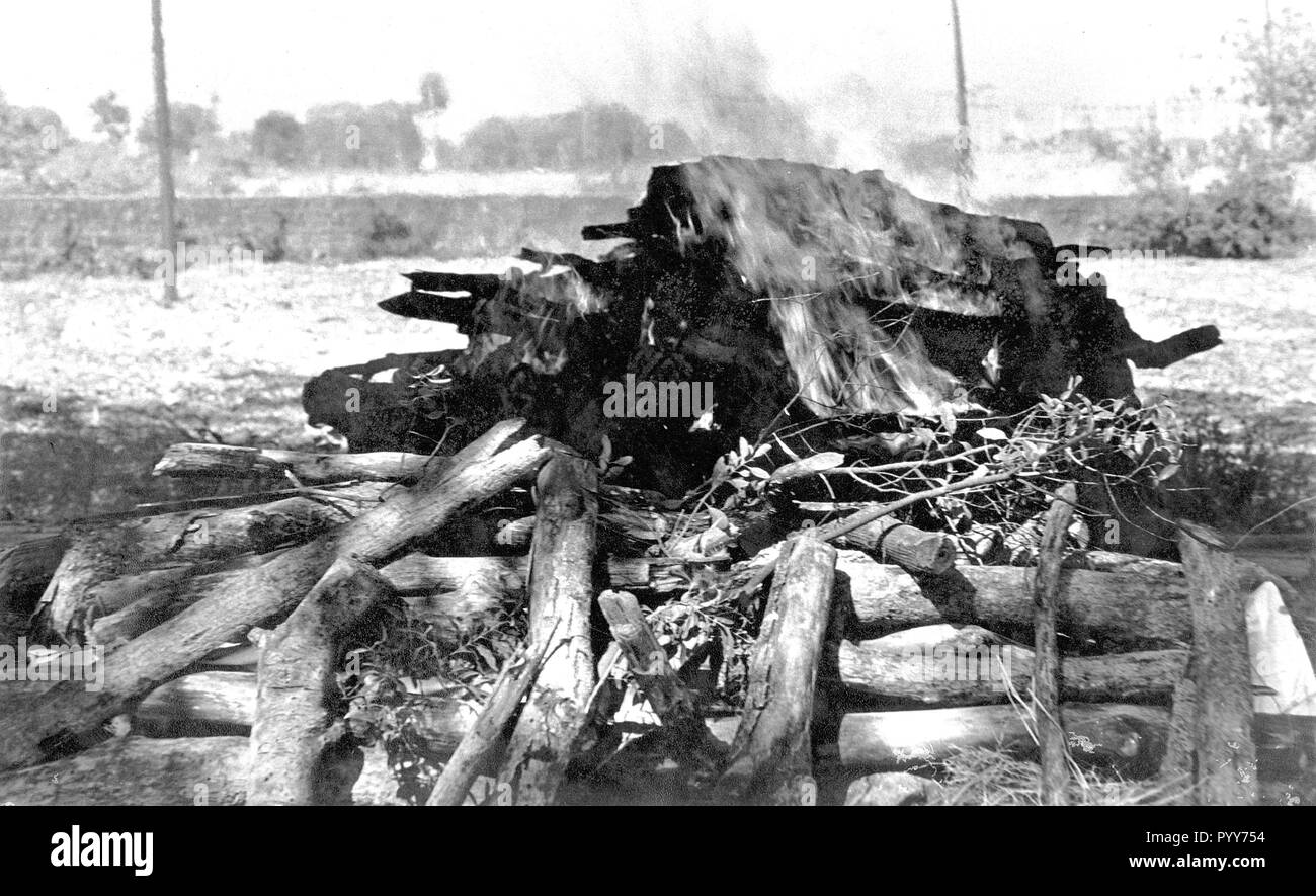 mass funeral pyre, union carbide gas leak tragedy, Bhopal, madhya pradesh, India, Asia Stock Photo