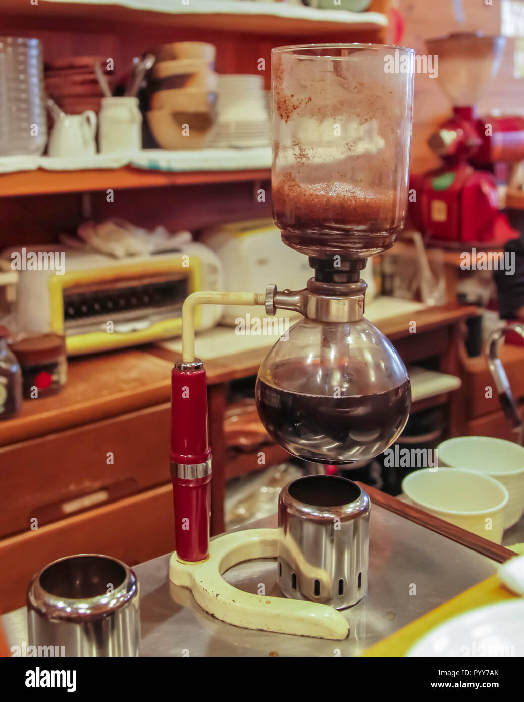 Yama siphon coffee brewer Stock Photo Alamy
