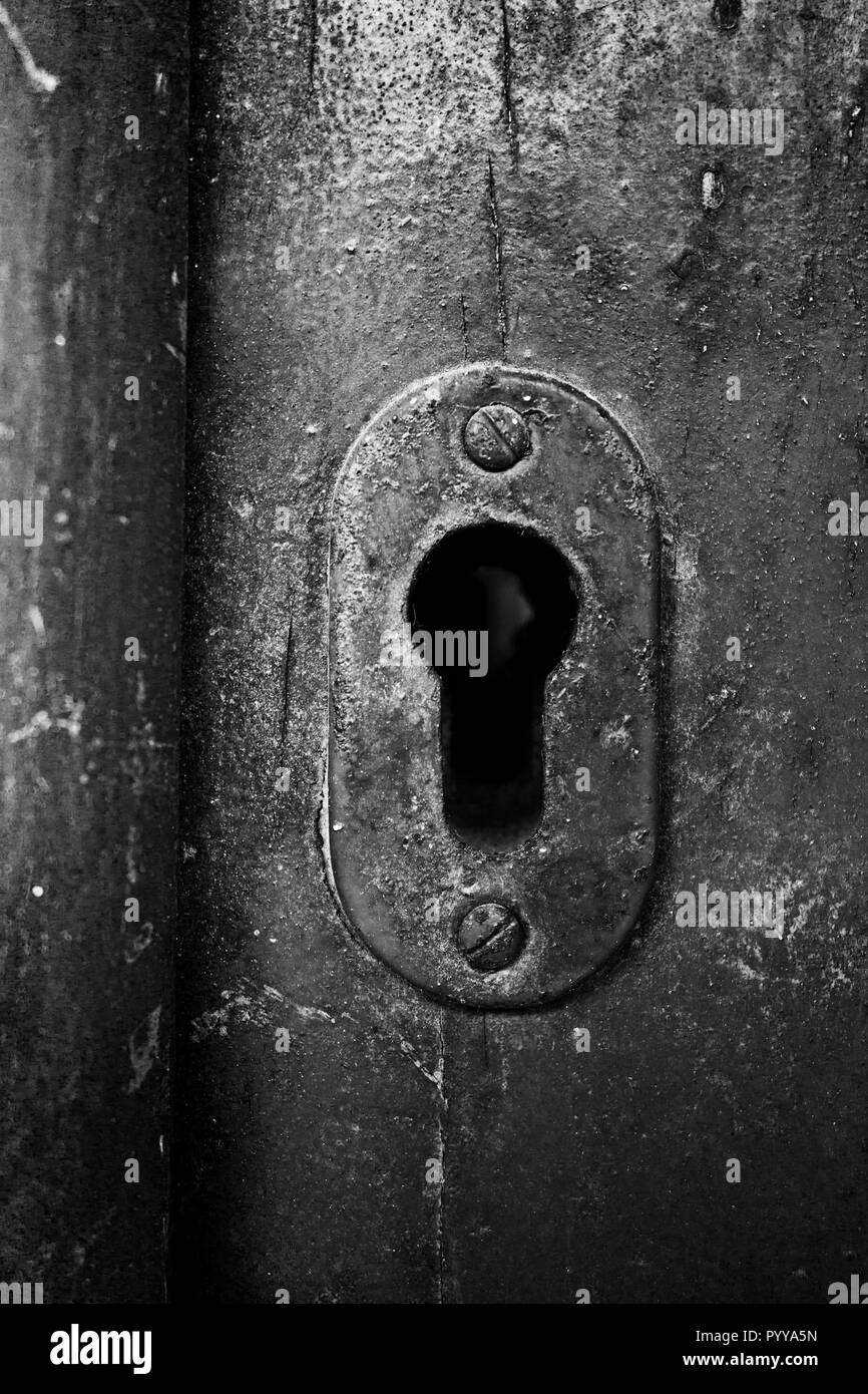 Keyhole shape hires stock photography and images Alamy