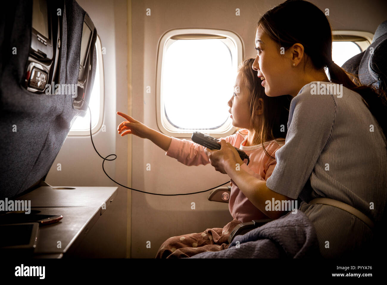 Family Traveling By Plane High Resolution Stock Photography and Images ...