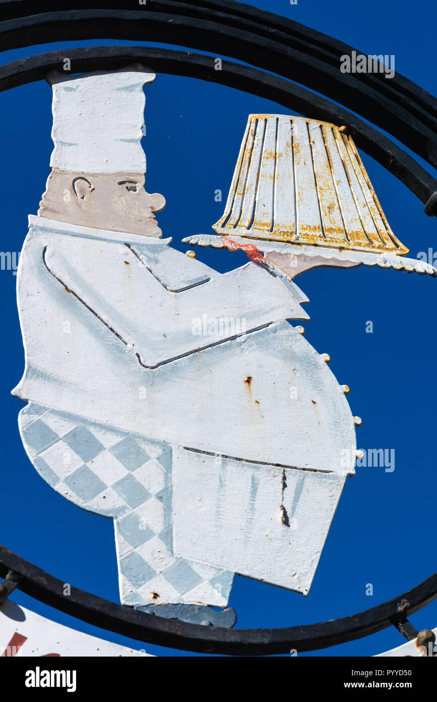 Café, guild emblem, big pastry chef with opulent cake, Mittenwald