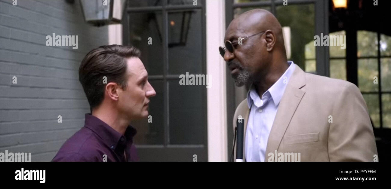 MALICIOUS, from left: Josh Stewart, Delroy Lindo, 2018. © Vertical  Entertainment /Courtesy Everett Collection Stock Photo - Alamy, image size:1300x629