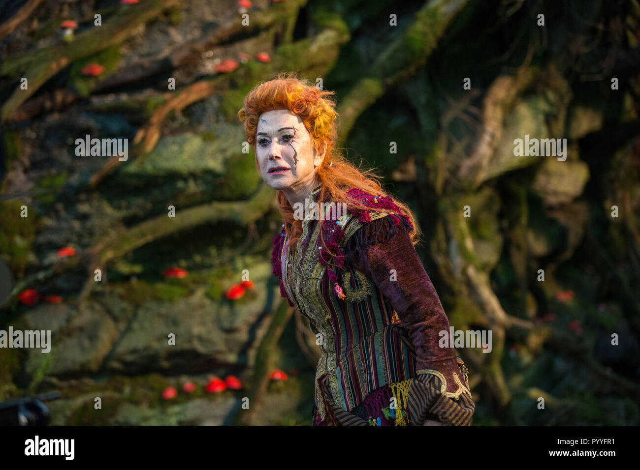 THE NUTCRACKER AND THE FOUR REALMS, Helen Mirren, as Mother Ginger, 2017. ph Laurie Sparham