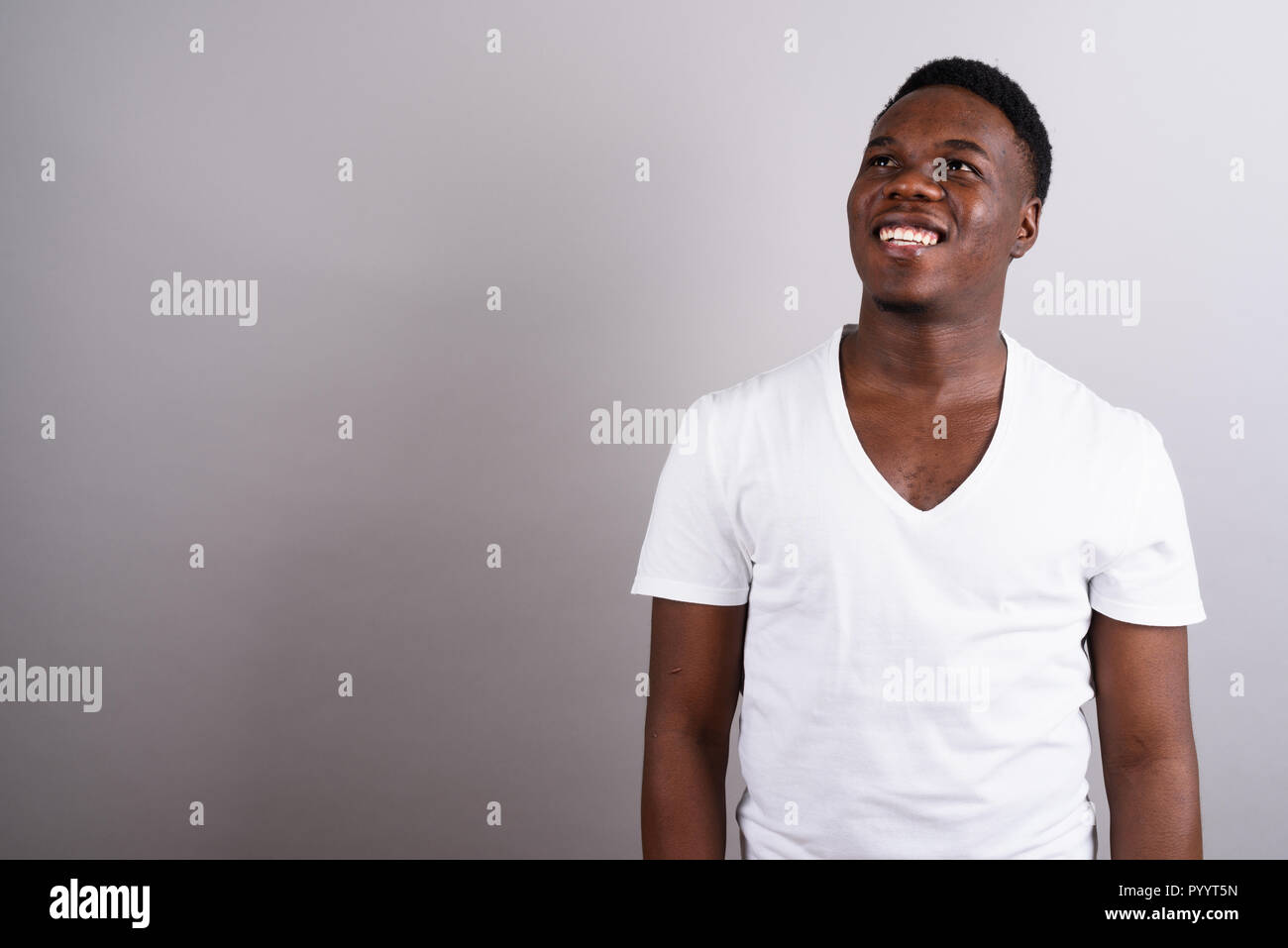 African american man looking up hi-res stock photography and images - Alamy