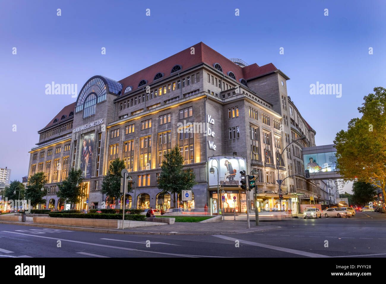 Kadewe, Tauentzienstrasse, beauty's mountain, Berlin, Germany ...