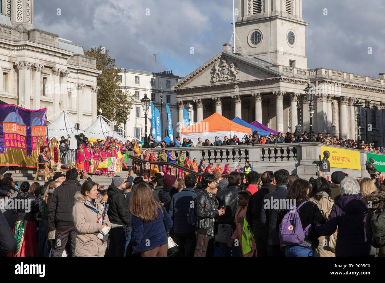 Diwali Celebrations, 2018, Trafalgar Square, London, Dancers and Crowds Stock Photo