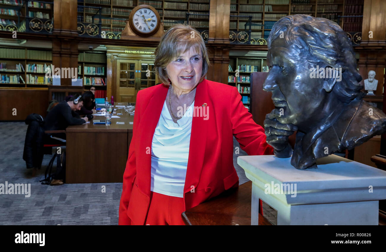 Lady Dodd unveils a bust of her late husband Sir Ken Dodd at the comedian's 'favourite' spot the Picton Reading Room, Liverpool Central Library. Stock Photo