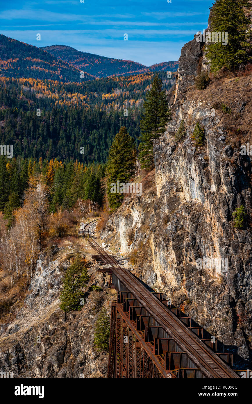 Railroad trestle hi-res stock photography and images - Alamy