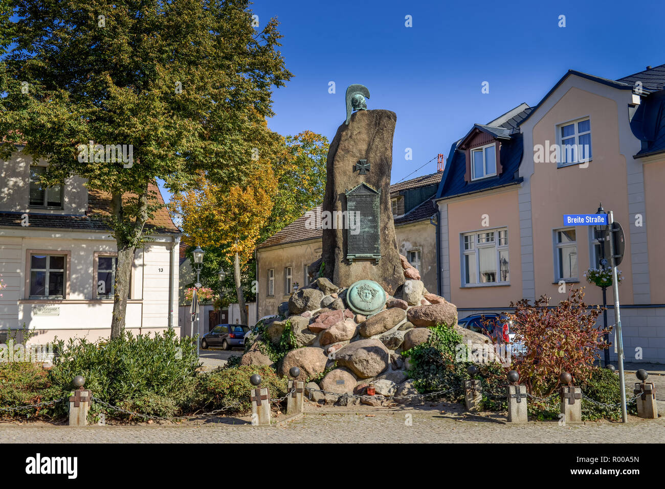 War memorial, goat's place, wide street, Old Town, Teltow, Brandenburg, Germany, Kriegerdenkmal, Zickenplatz, Breite Strasse, Altstadt, Deutschland Stock Photo