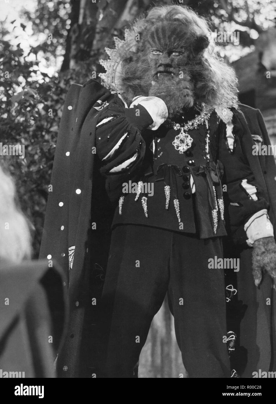 La Belle et la bete Beauty and the Beast Year 1945 France Director