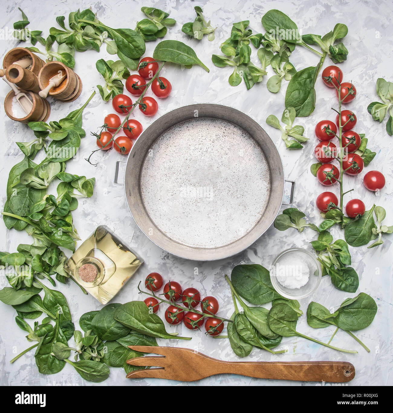 Various tomato varieties hires stock photography and images Alamy