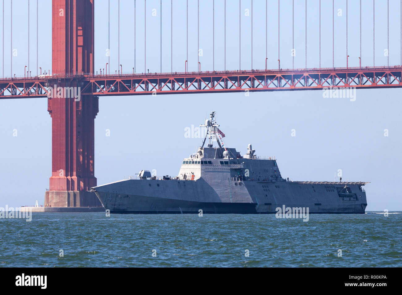 The Independence class littoral combat ship USS Manchester (LCS 14) enters San Francisco Bay. Stock Photo