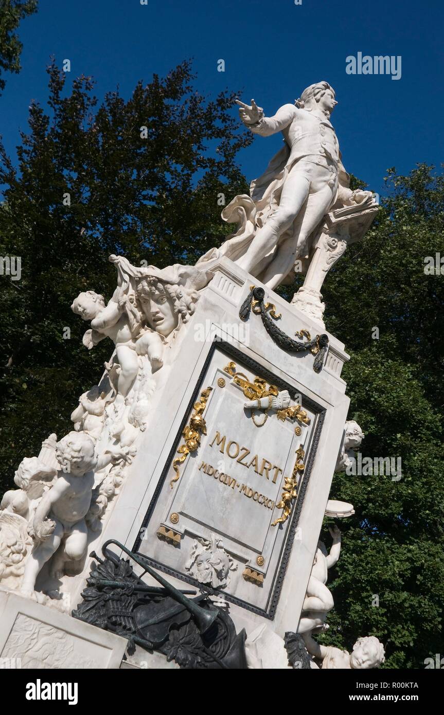 Wien, Mozartdenkmal - Vienna, Mozart Monument Stock Photo