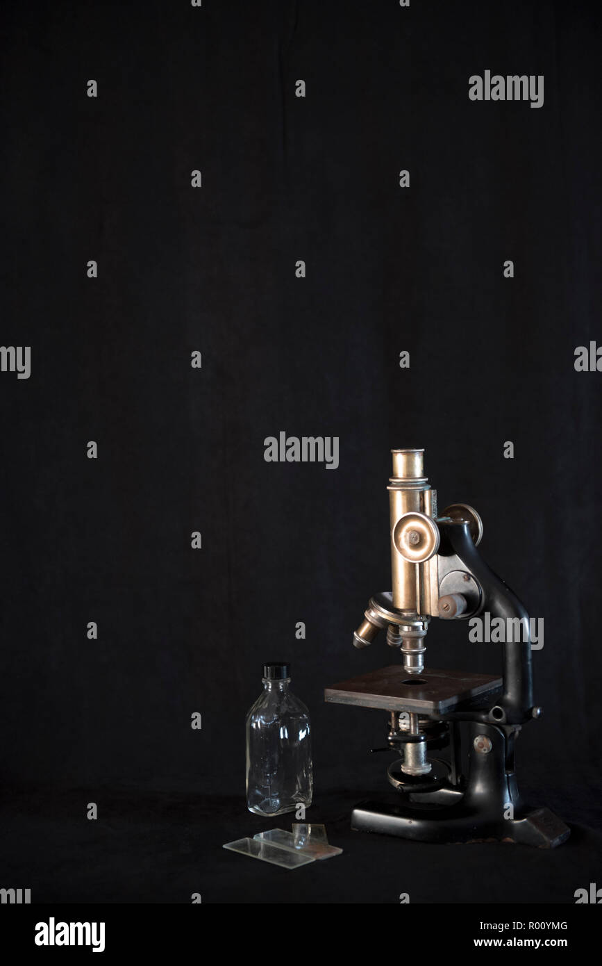 Antique brass microscope Stock Photo - Alamy