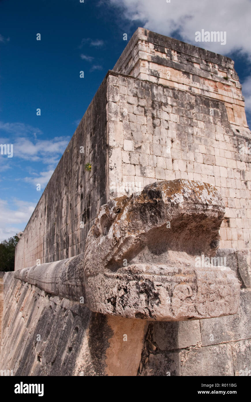 A Kukulkan sculpture (Feathered Serpent), the Maya snake deity, at the Great Ball Court (Gran Juego de Pelota), Chichen Itza, Mexico. Stock Photo