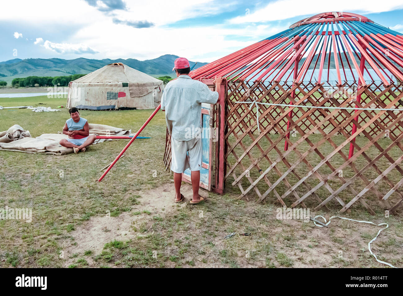 Mongolian felt tent hi-res stock photography and images - Alamy