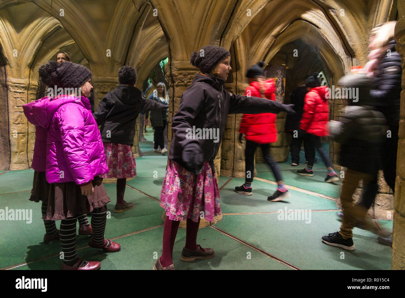 King Arthur's Mirror Maze with exploring children / kids / kids at