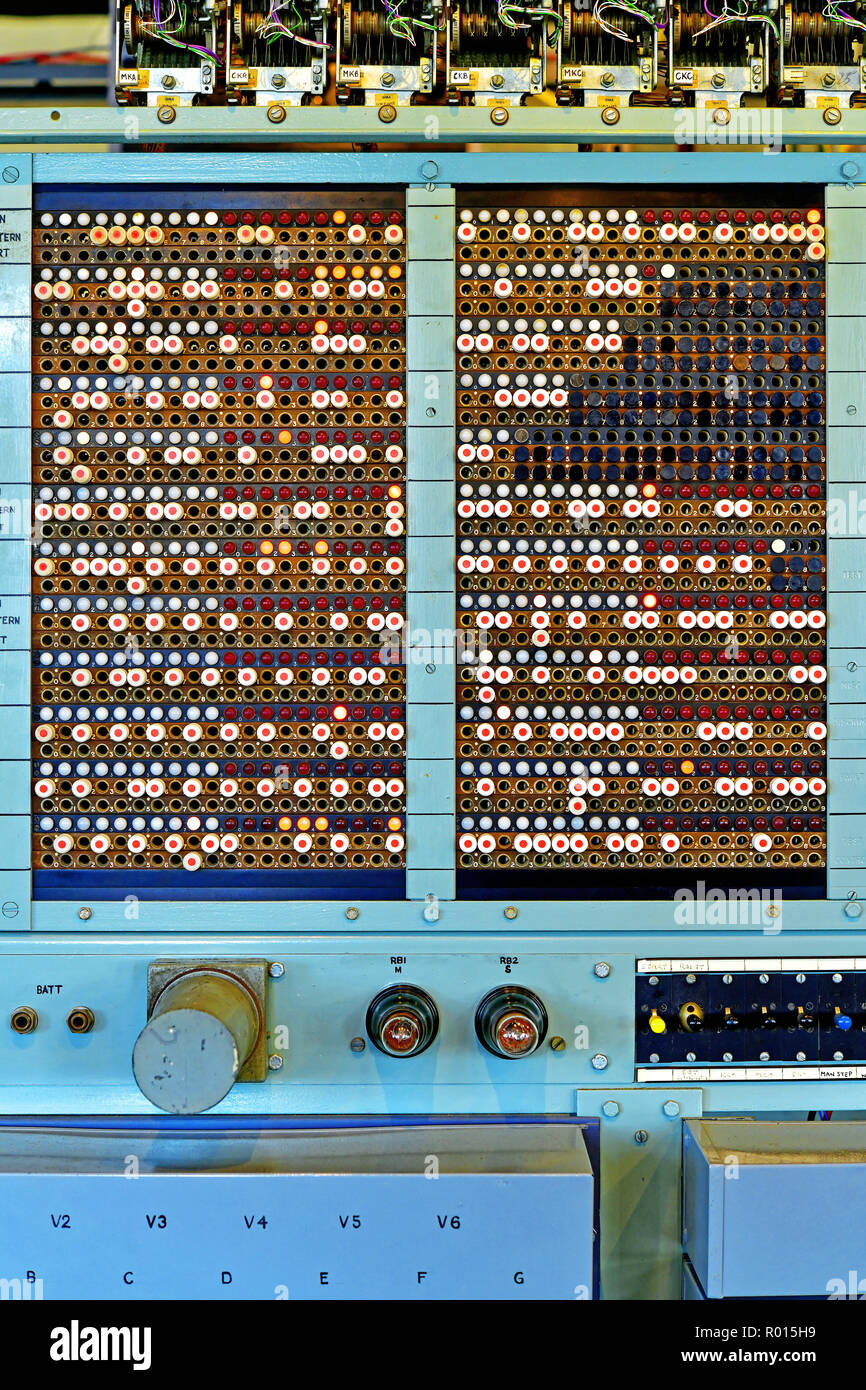 Enigma decoding machine hi-res stock photography and images - Alamy