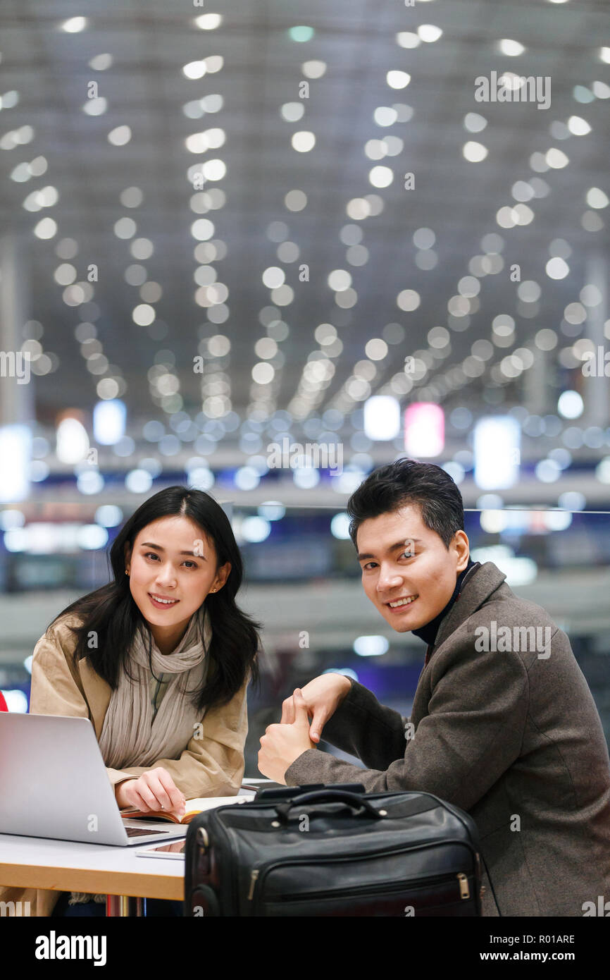 Business men and women in the lobby Stock Photo - Alamy