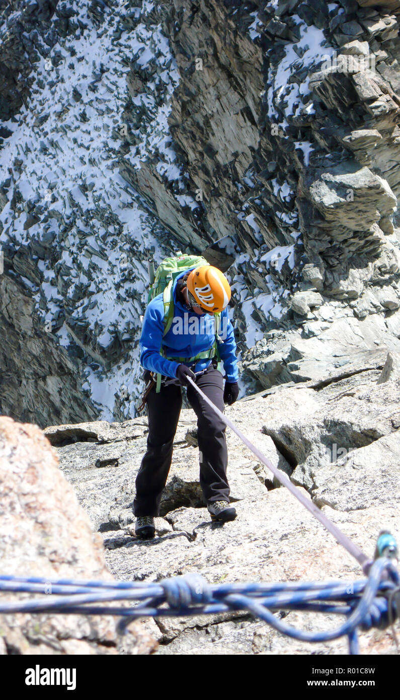 Rappelling snow hi-res stock photography and images - Alamy