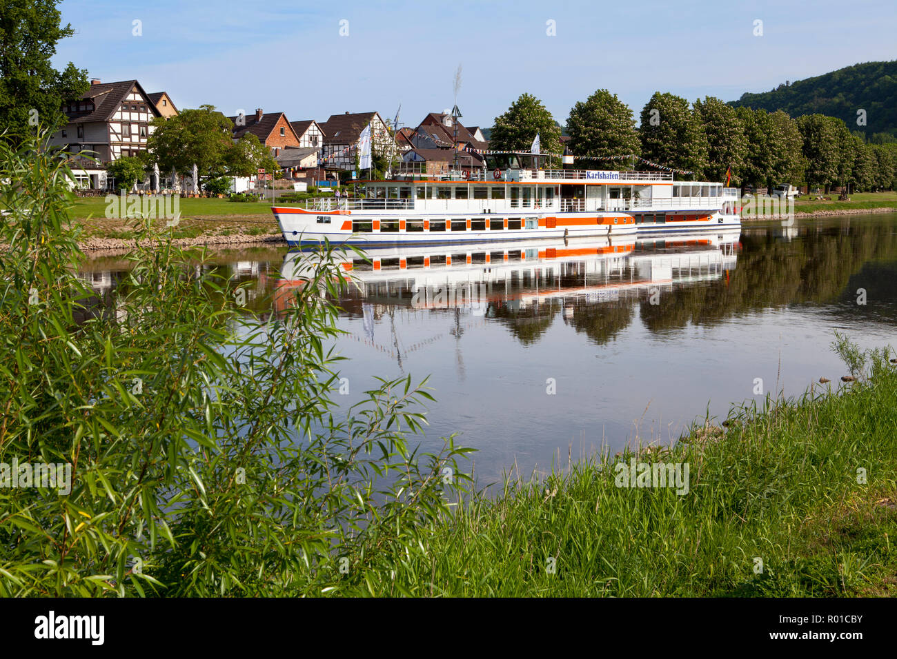 Passenger ship Karlshafen, Bodenwerder, birthplace of Baron Muenchhausen, Weserbergland, Lower Saxony, Germany, Europe Stock Photo