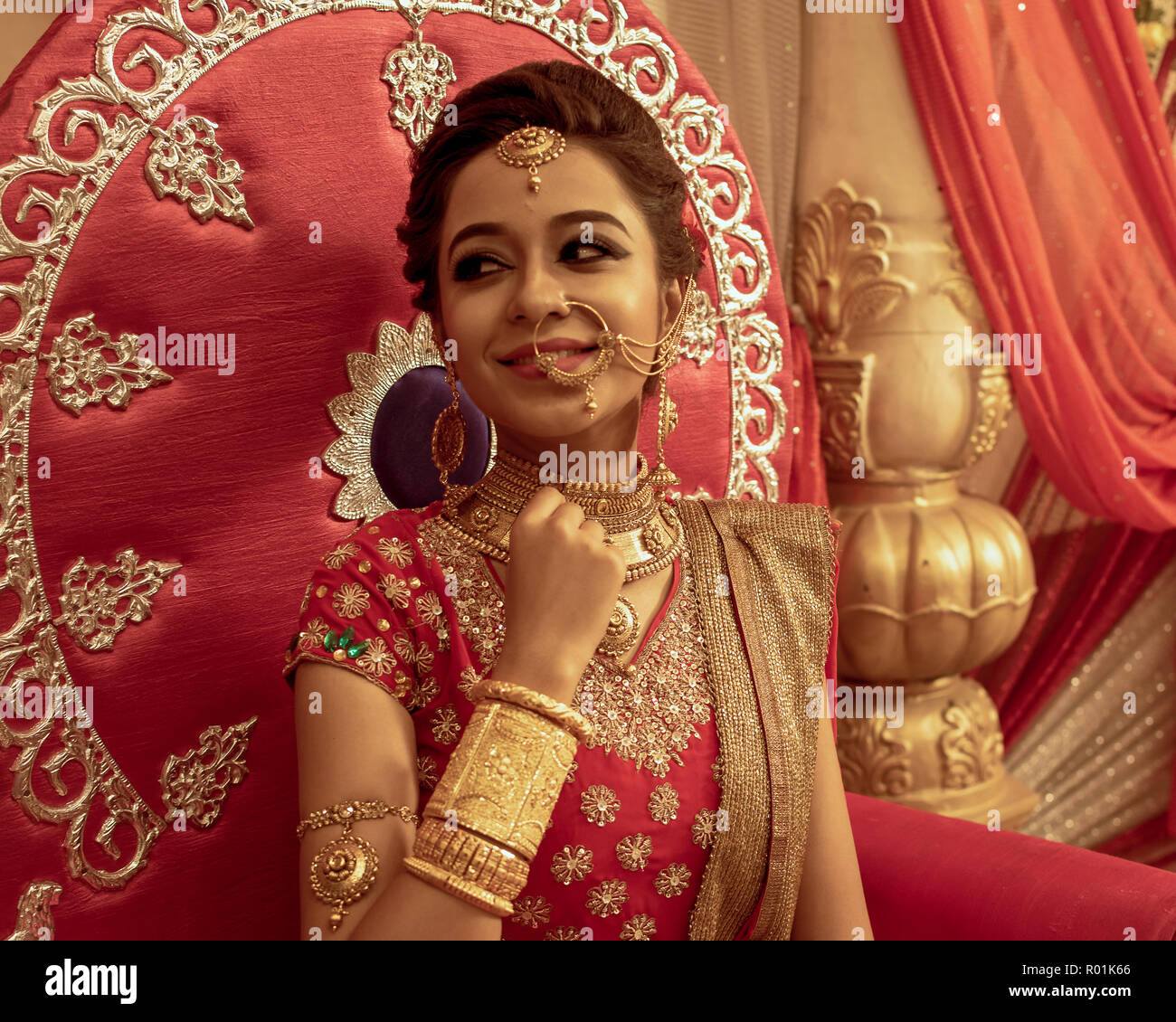 Delhi Wedding With A Beautiful Bridal Lehenga From Chandni Chowk | WedMeGood
