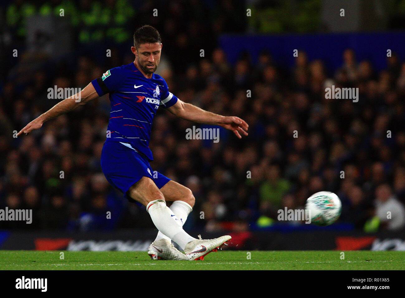 Gary Cahill of Chelsea in action. EFL Carabao Cup, round 4 match, Chelsea v Derby County at Stamford Bridge in London on Wednesday 31st October 2018.  this image may only be used for Editorial purposes. Editorial use only, license required for commercial use. No use in betting, games or a single club/league/player publications. pic by Steffan Bowen/ Andrew Orchard sports photography/Alamy Live news Stock Photo