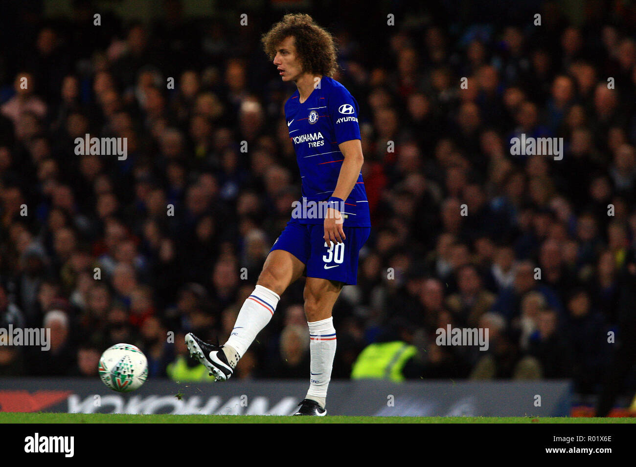 David Luiz of Chelsea in action. EFL Carabao Cup, round 4 match, Chelsea v Derby County at Stamford Bridge in London on Wednesday 31st October 2018.  this image may only be used for Editorial purposes. Editorial use only, license required for commercial use. No use in betting, games or a single club/league/player publications. pic by Steffan Bowen/ Andrew Orchard sports photography/Alamy Live news Stock Photo