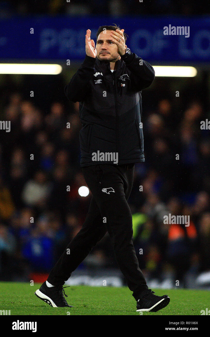 Derby County Manager Frank Lampard claps the supporters after the game.  EFL Carabao Cup, round 4 match, Chelsea v Derby County at Stamford Bridge in London on Wednesday 31st October 2018.  this image may only be used for Editorial purposes. Editorial use only, license required for commercial use. No use in betting, games or a single club/league/player publications. pic by Steffan Bowen/ Andrew Orchard sports photography/Alamy Live news Stock Photo