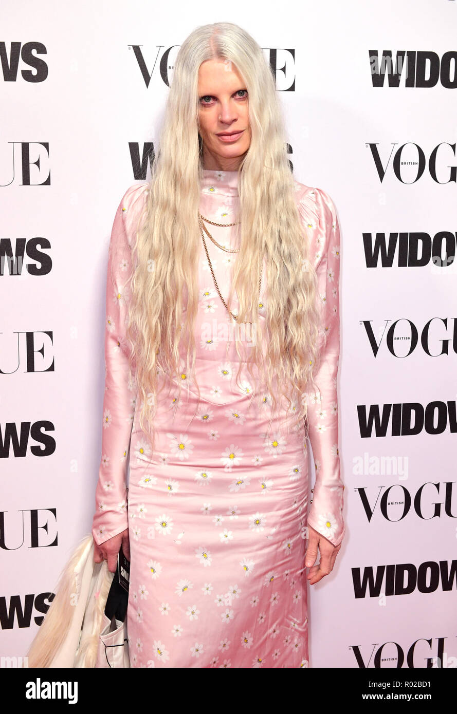 Kristen mcmenamy hires stock photography and images Alamy