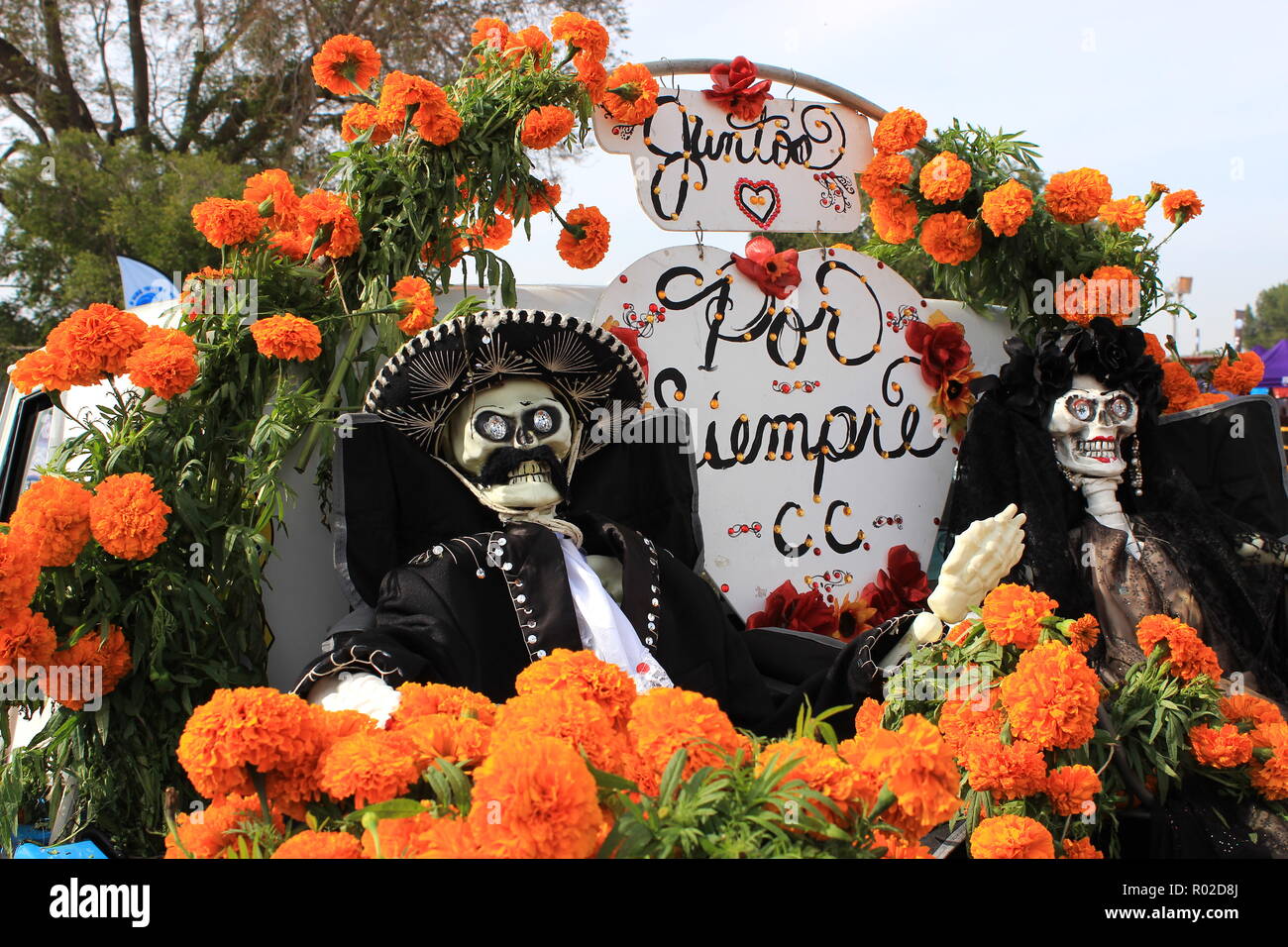 Traditional altar (ofrenda) at Day of the Dead celebration (dia de los metros) Stock Photo