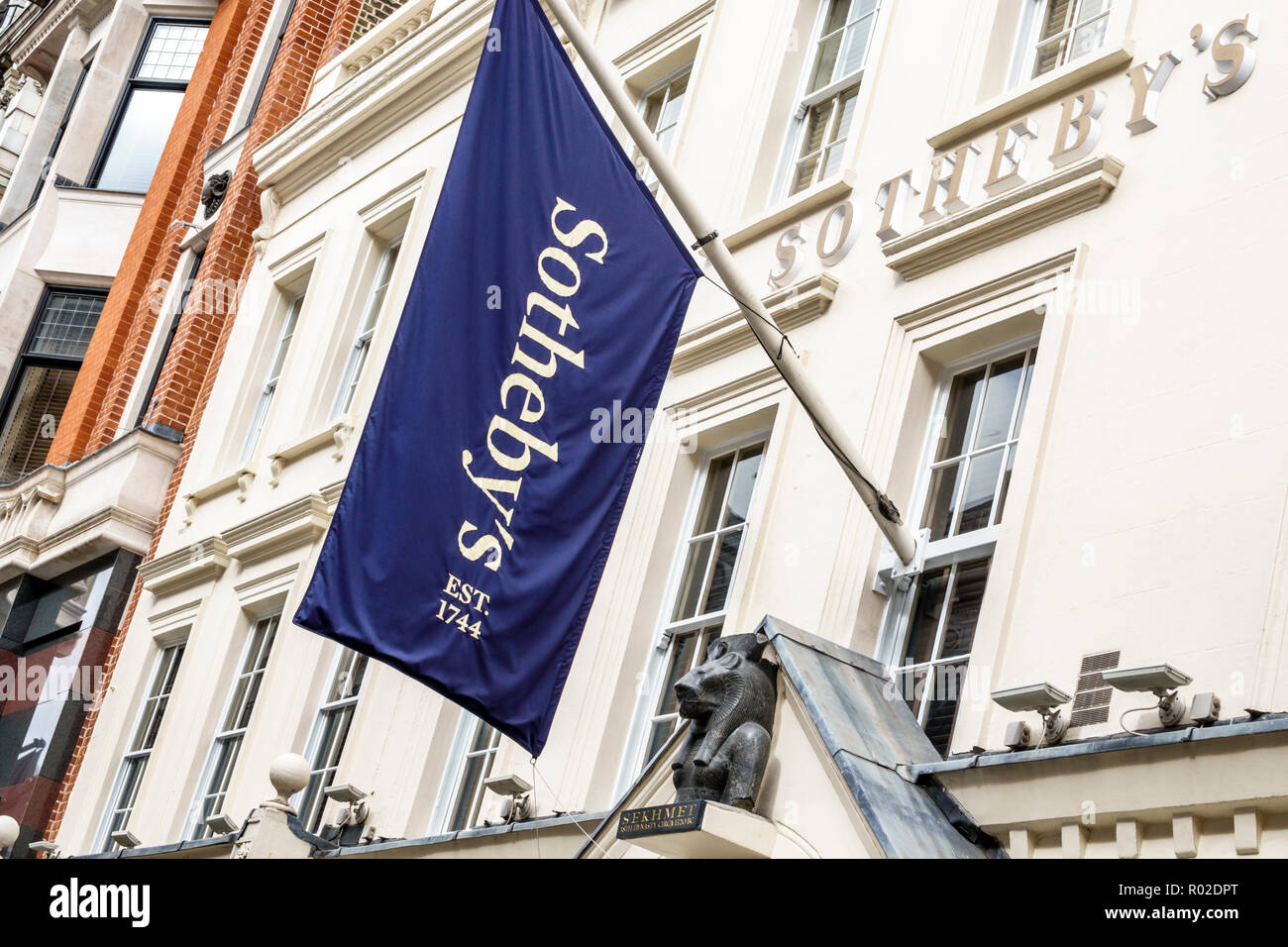 London England,UK,Mayfair,New Bond Street,Sotheby's fine art auction house,gallery,exhibition,building,exterior,banner,exterior,UK GB English Europe,U Stock Photo