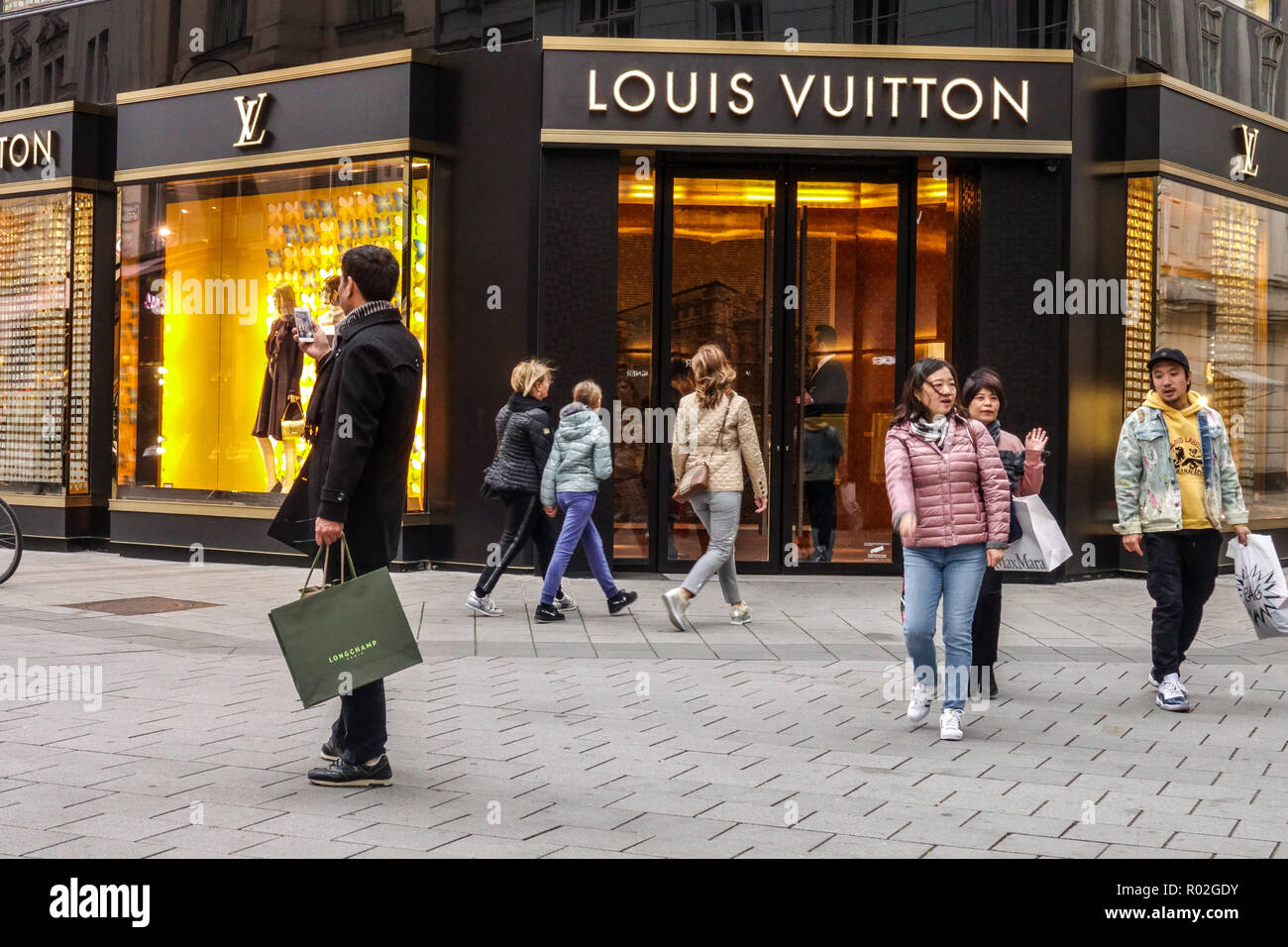 Wien vienna store louis vuitton hi-res stock photography and images - Alamy