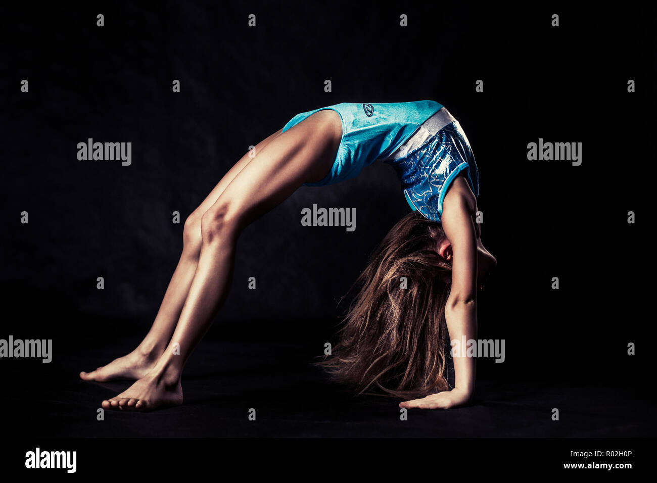 61,471 Gymnastics Poses Stock Photos, High-Res Pictures, and Images - Getty  Images