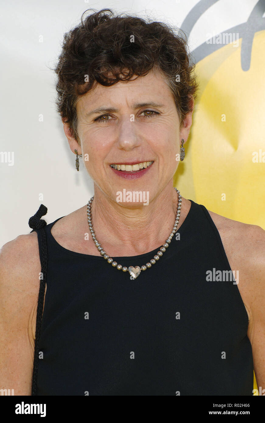 Julie Kavner arriving at The Simpsons, The Movie Premiere at the Westwood Theatre in Los Angeles.  headshot eye contact smile KavnerJulie 167 Red Carpet Event, Vertical, USA, Film Industry, Celebrities,  Photography, Bestof, Arts Culture and Entertainment, Topix Celebrities fashion /  Vertical, Best of, Event in Hollywood Life - California,  Red Carpet and backstage, USA, Film Industry, Celebrities,  movie celebrities, TV celebrities, Music celebrities, Photography, Bestof, Arts Culture and Entertainment,  Topix, headshot, vertical, one person,, from the year , 2007, inquiry tsuni@Gamma-USA.co Stock Photo