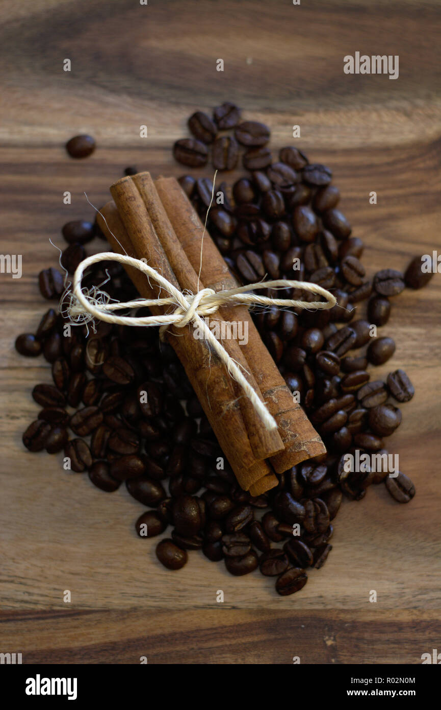 Cinnamon sticks and coffee beans hires stock photography and images