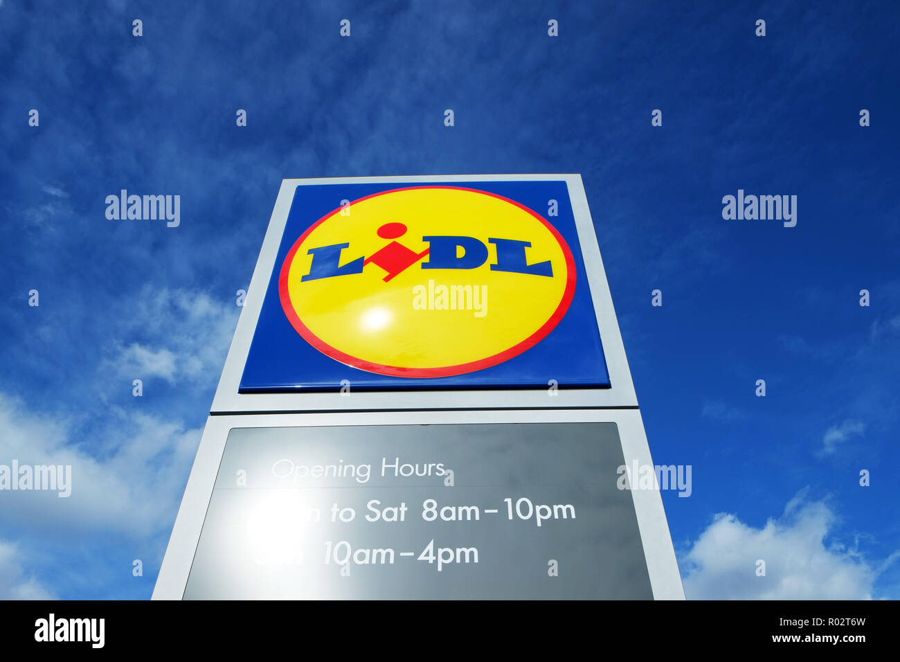 Lidl Supermarket Cain, Lidl Logo, Lidl sign, Lidl store, Lidl, Lidl, supermarket, store, stores, Lidl supermarkets, lidl shop, lidl shops, supermarket Stock Photo