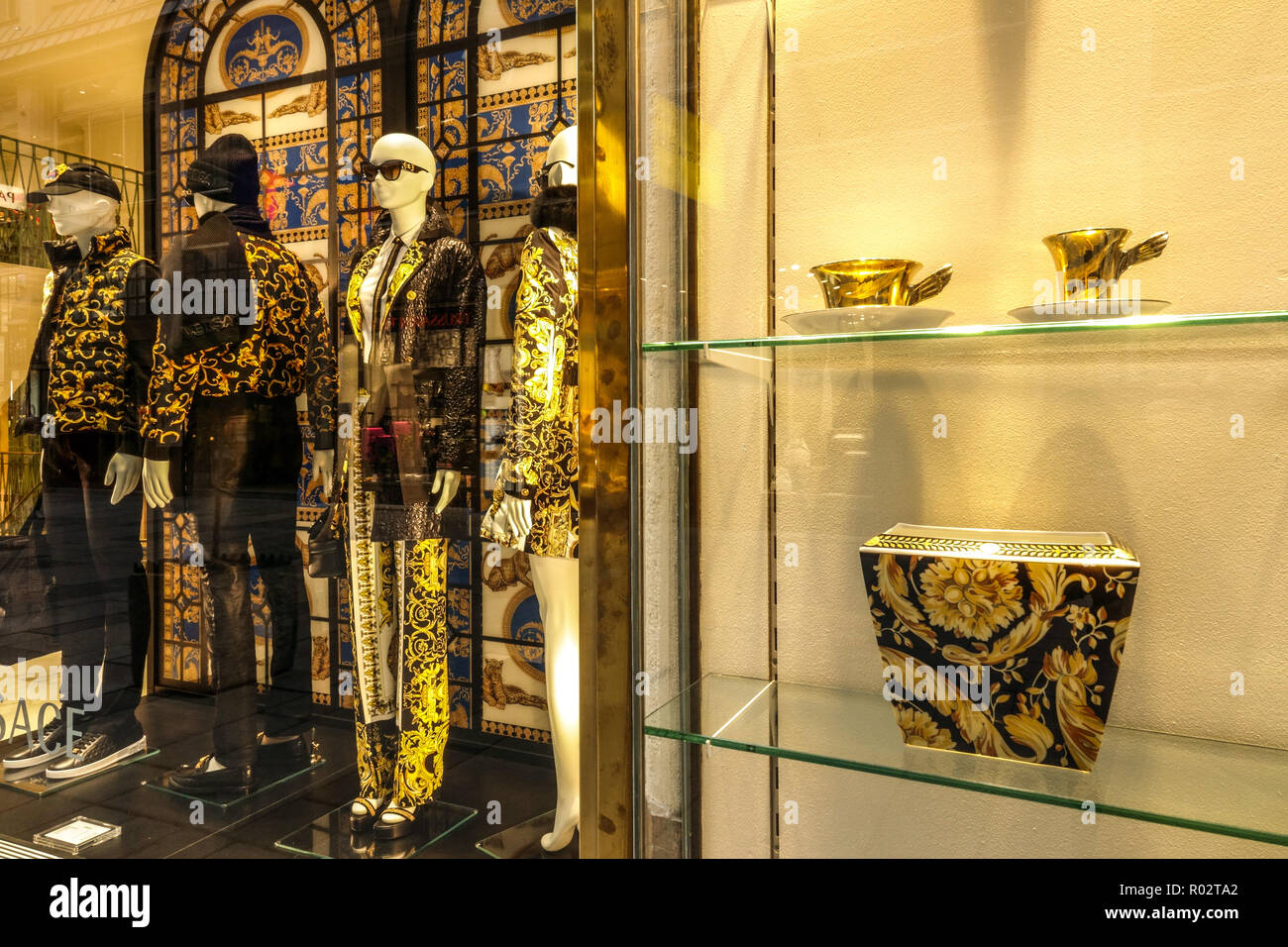 Vienna shopping, Versace store, Trattnerhof, Austria Stock Photo - Alamy