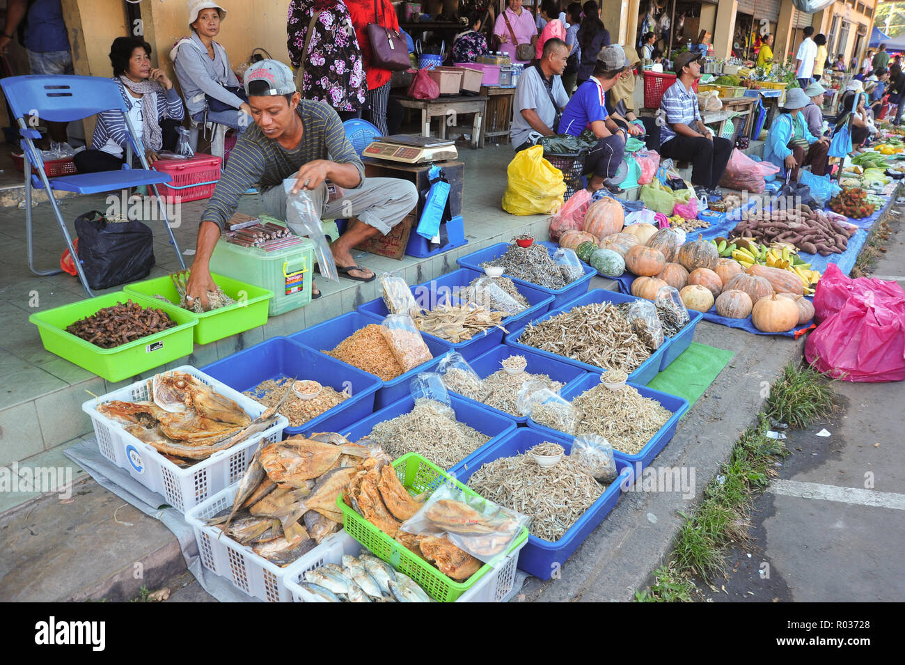 Tamparuli Sabah Malaysia - Aug 29, 2018 : Native people of Sabah Malaysian Borneo selling agriculture product. Stock Photo