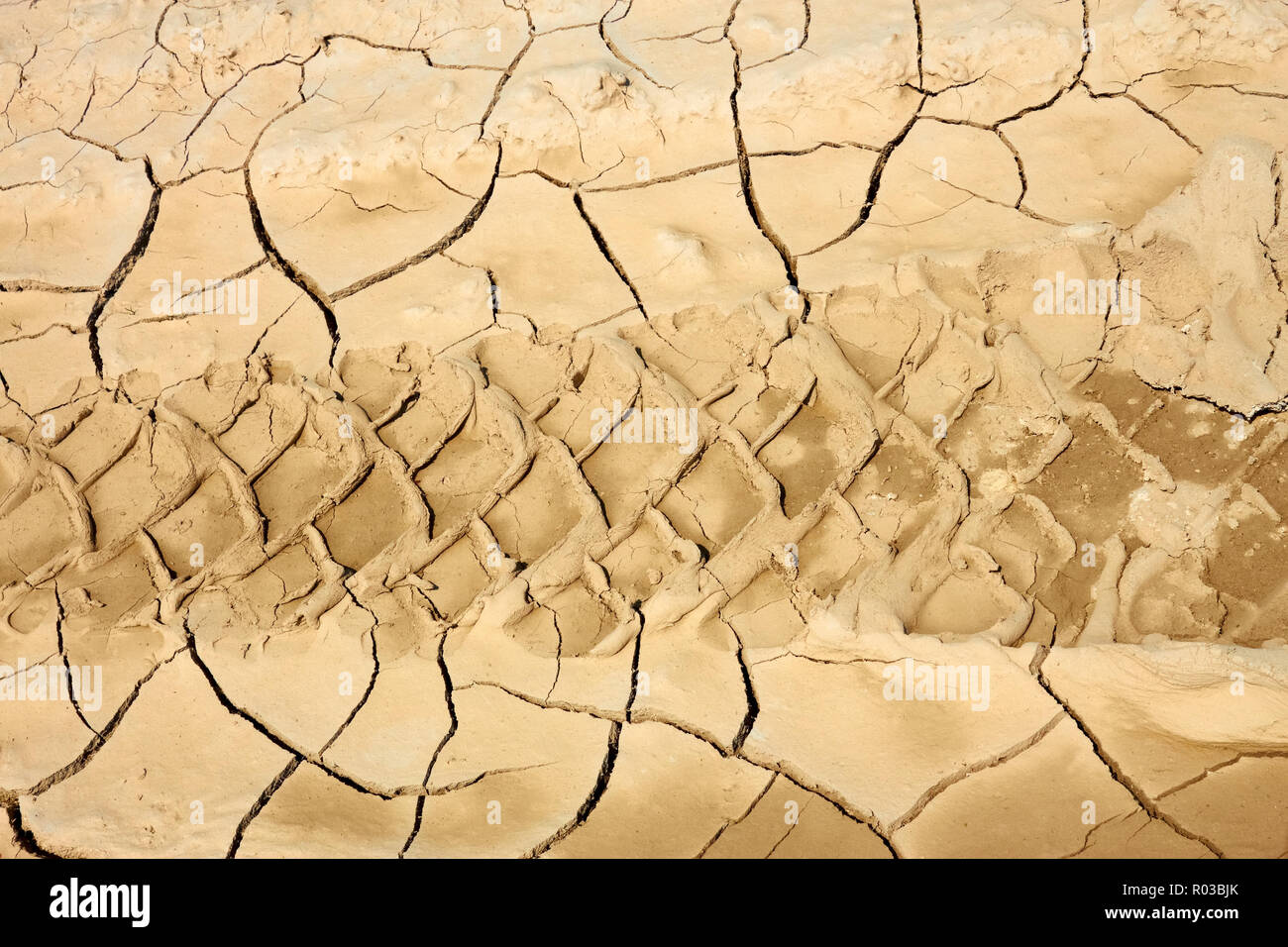 Heavy clay soil hi-res stock photography and images - Alamy