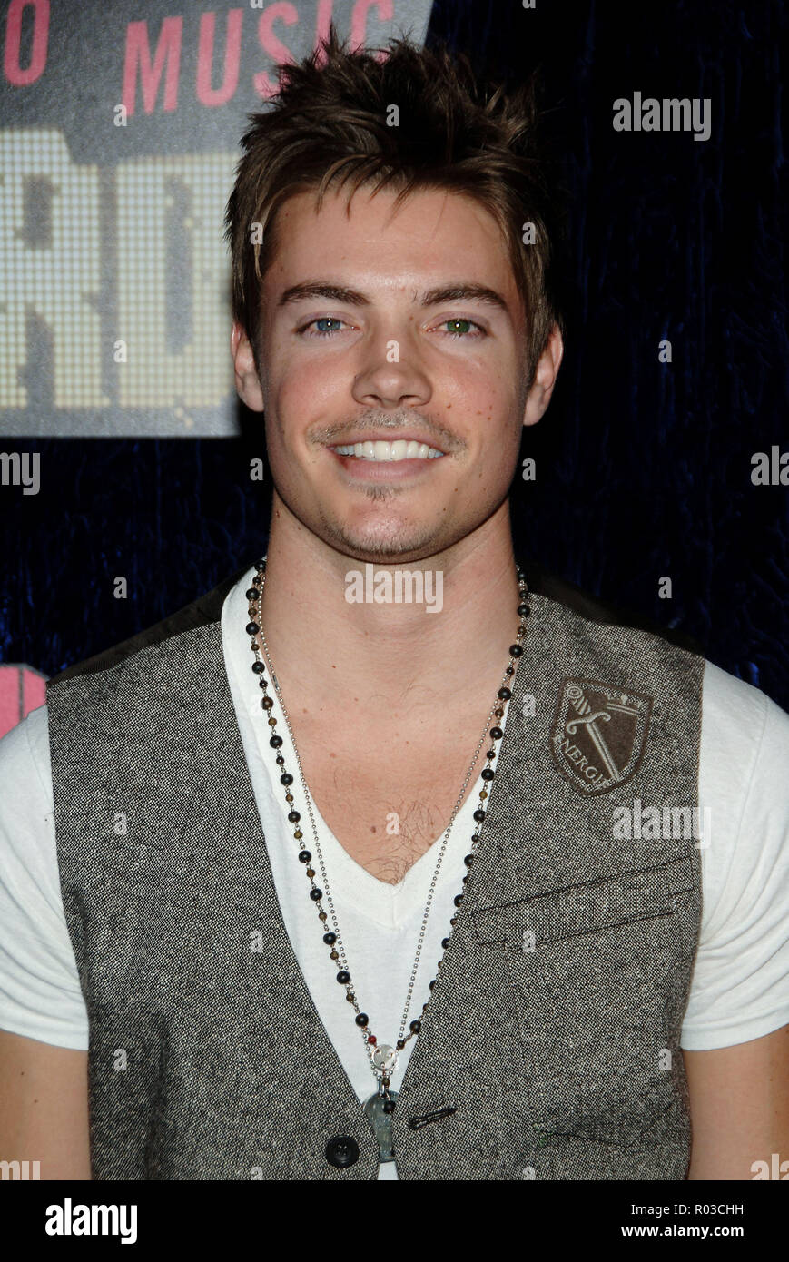 Josh henderson red carpet event hi-res stock photography and images - Alamy
