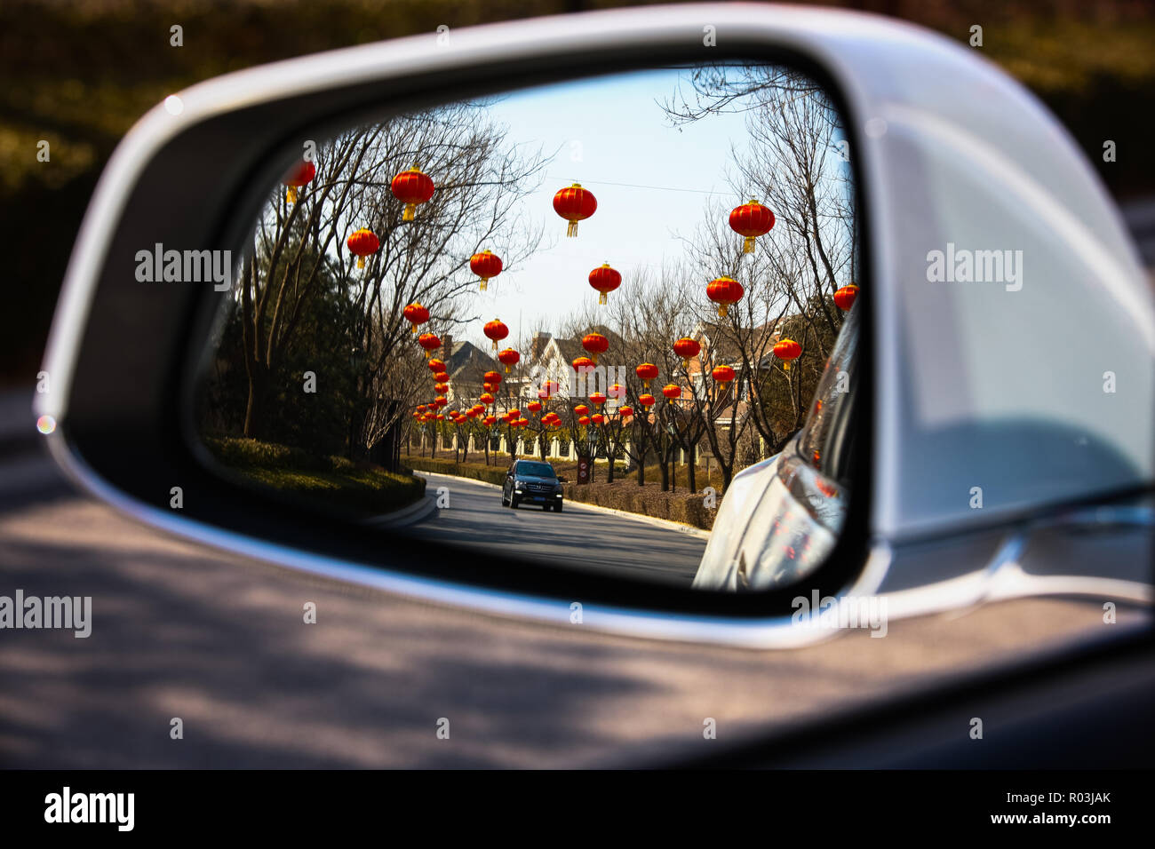 Rearview mirror hanging hires stock photography and images Alamy