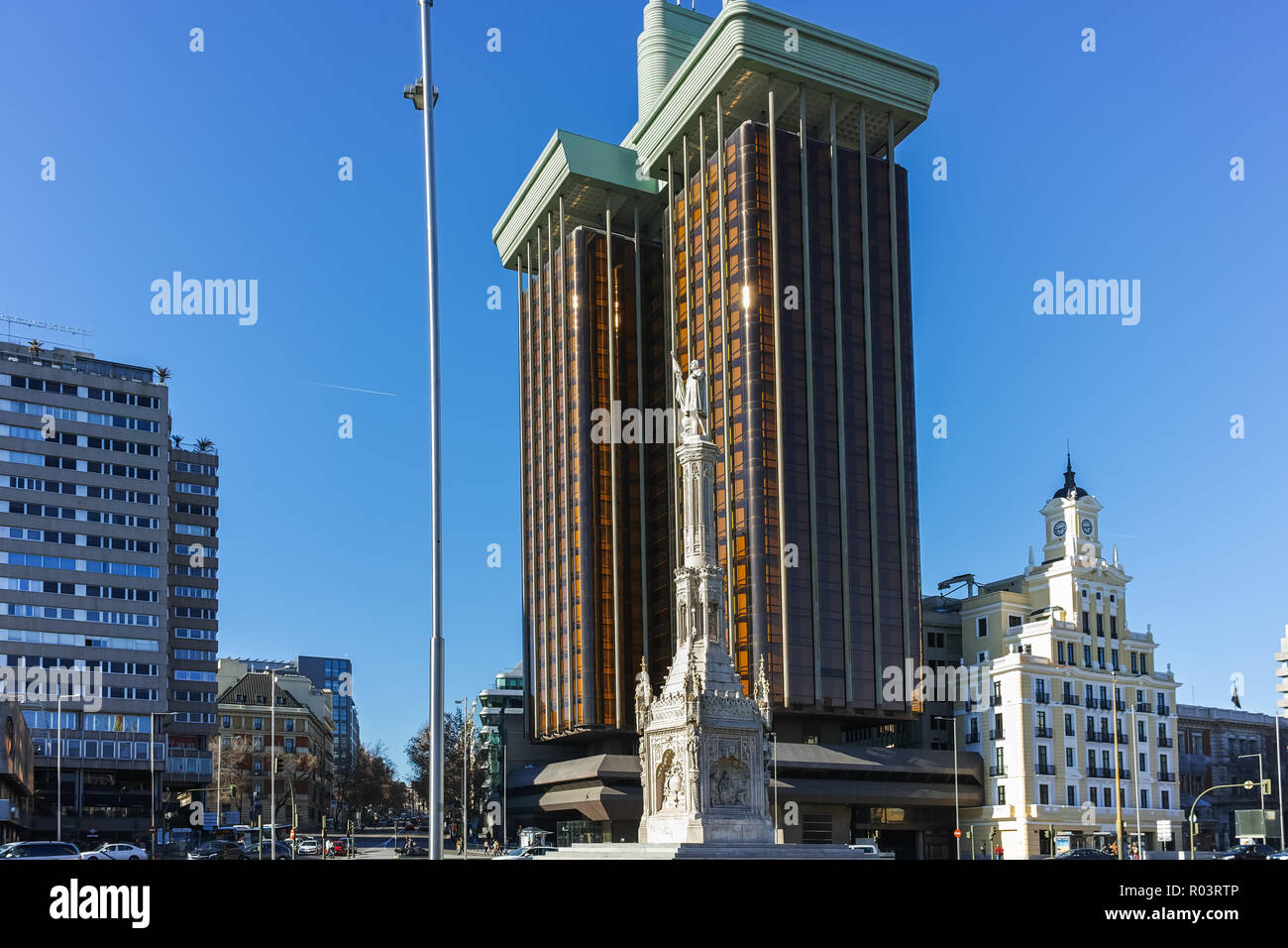 The torres de colon building in the plaza de colon hi-res stock ...