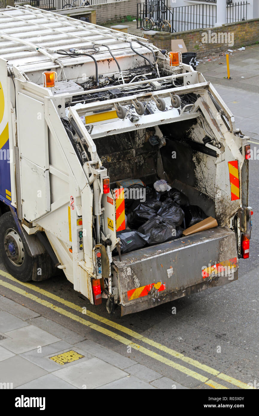 City Garbage Truck High Resolution Stock Photography and Images Alamy